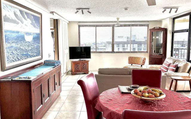 Cairns Apartment Esplanade Ocean Views