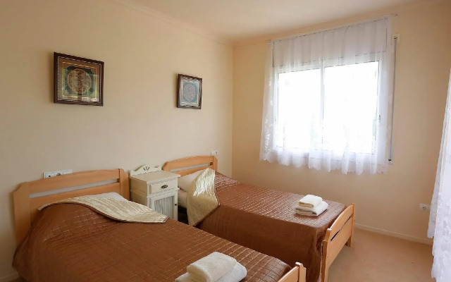 Bonmont - Three Bedroom
