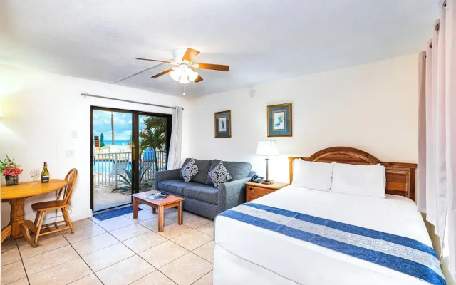 Emerald Seas Deerfield Beach Club