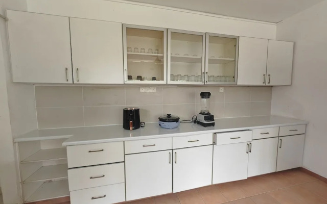 Taman Duta KL Deluxe Villa by uBook