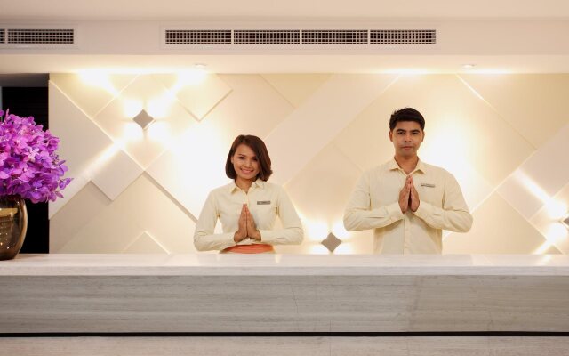 Chiva Bangkok Hotel (SHA Extra Plus)