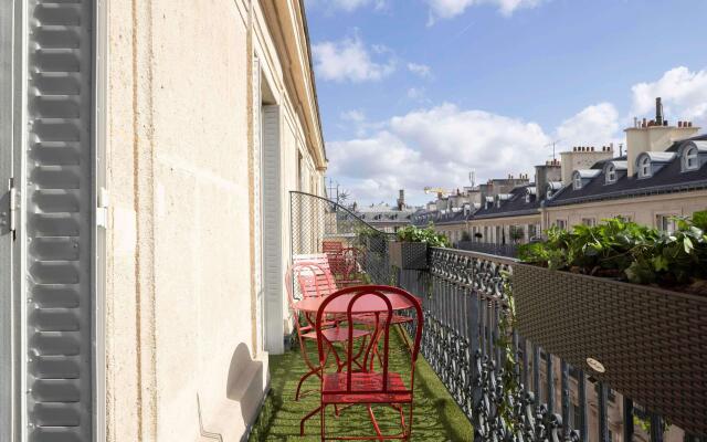 Hôtel Bradford Elysées – Astotel