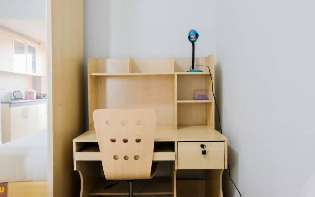 Simply And Comfy Studio Room At The Habitat Apartment