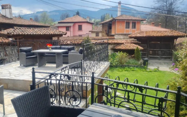 Zlatniyat Telets Guest Rooms