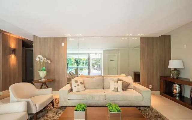 Apt w/ BBQ & Balcony, 230m From the Beach Epd0202
