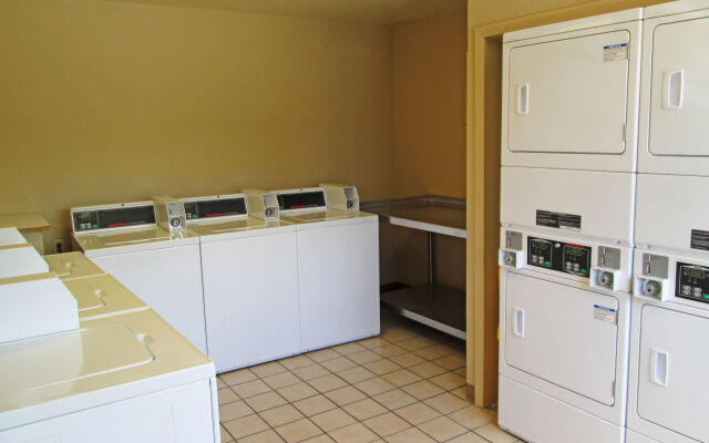 Extended Stay America Suites Arlington