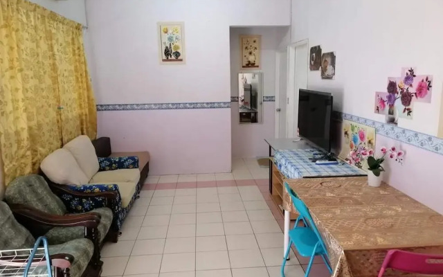 COZY SUN GARDEN at Grace Court Apartment