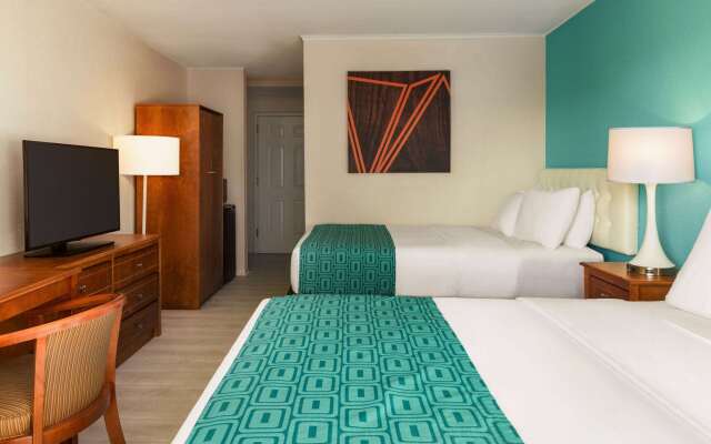 Howard Johnson by Wyndham Ocean City Oceanfront