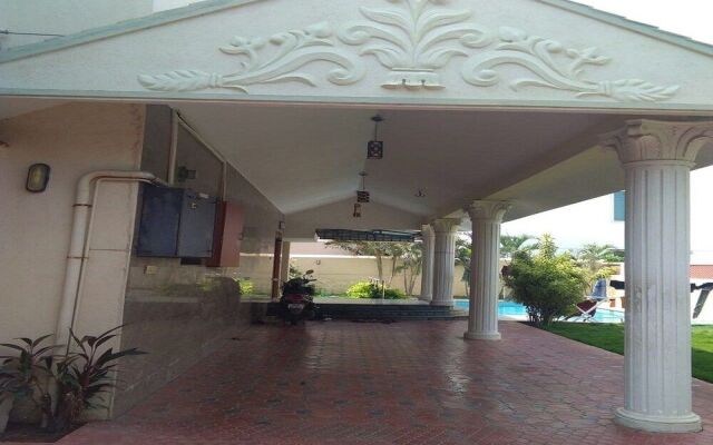 Maxiprime Hotels Panaiyur