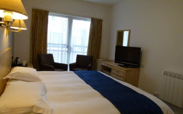Beachcombers Hotel