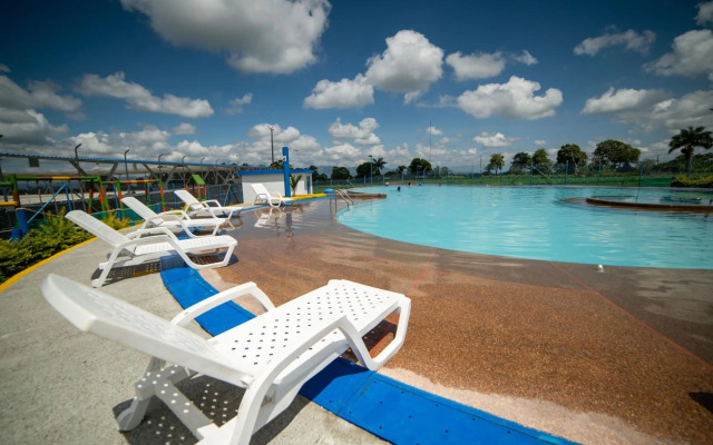 Apartahotel a 3km del parque del café