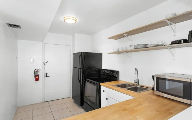 Bay Harbor Sunset Apt 5C