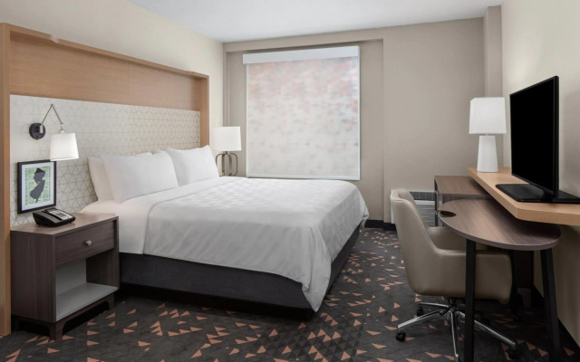 Holiday Inn Hasbrouck Heights-Meadowlands by IHG