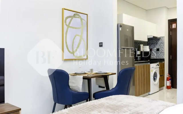 Bloomfields Elegant Pool View Stu The Ga