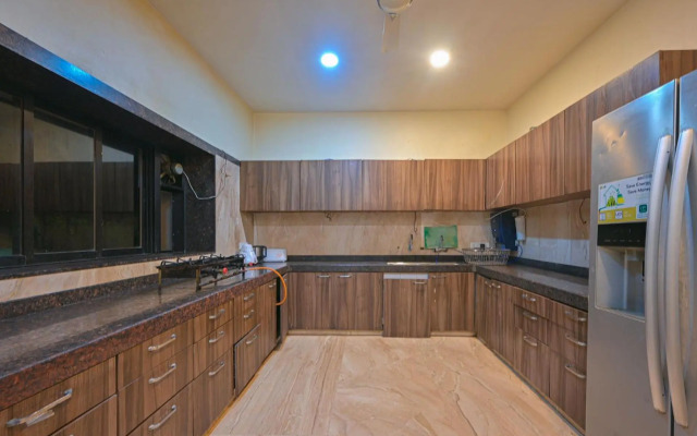 StayVista at Lake Mansion