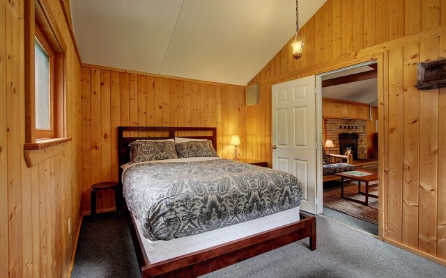 Riverside Ranch with Guest Cabin and Fireplace