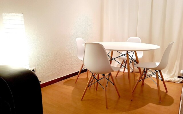 Apartment With 2 Bedrooms in Almada, With Furnished Terrace and Wifi -