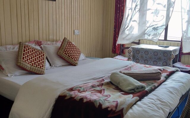 Hotel Aliment