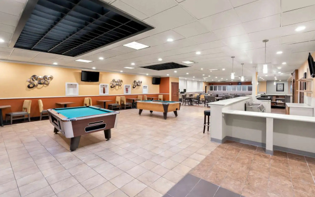 Clarion Inn & Suites and Convention Center