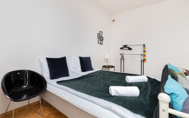 Heart of Gdansk Apartment by Renters