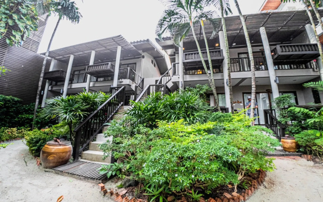 J4 Hotel Samui