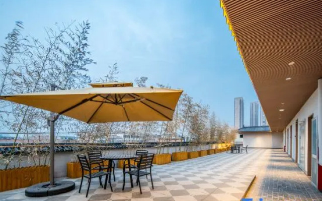 Rezen Wenlan Hotel (Luoyang Luoyi Ancient City Branch)