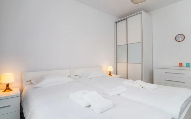 Apartments Wroclaw Teczowa 101