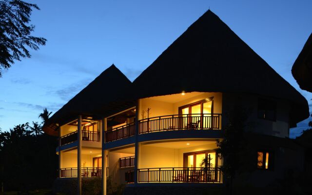 Amun Ini Beach Resort & Spa