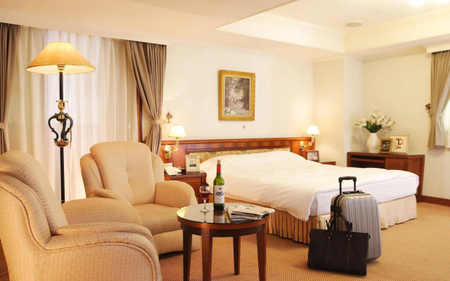 Kingdom Hotel