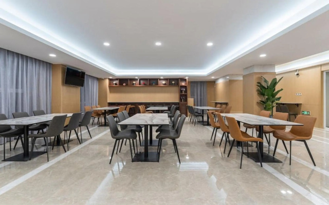 Joy Fall Hotel