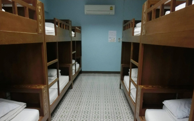 Mueang Mueang Inn