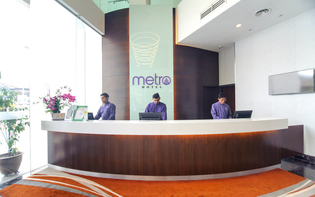 Metro Hotel