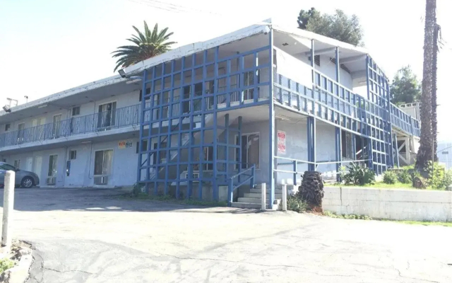 Holiday Lodge
