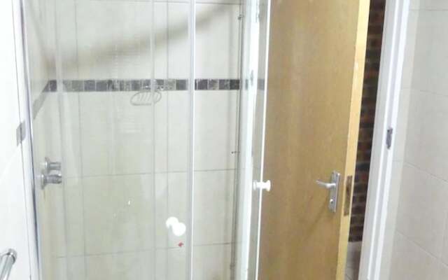 Flamingo Holiday Apartments