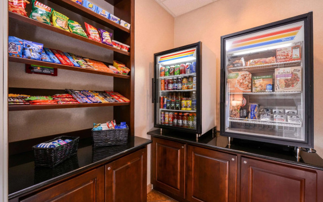 Best Western Plus Frontier Inn