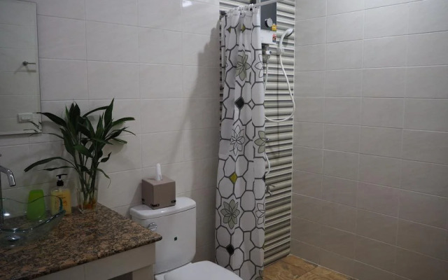 Sukhumvit 50 Garden Home