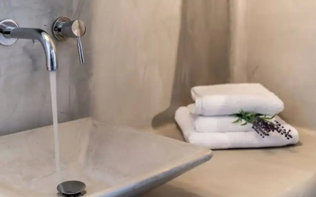Astrea Suites Feggaropetra Cave House
