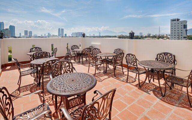 AncyrA Capsule Hotel