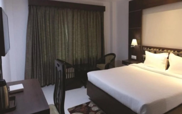 Airport City Hotel
