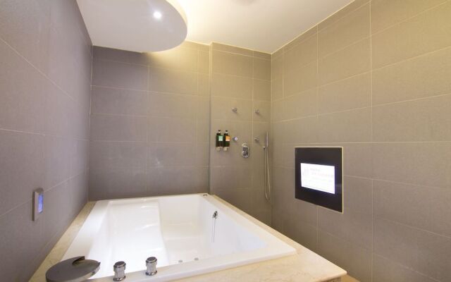 Shihua Motel