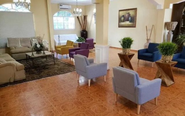 Hidden Palace Guest House And Resort