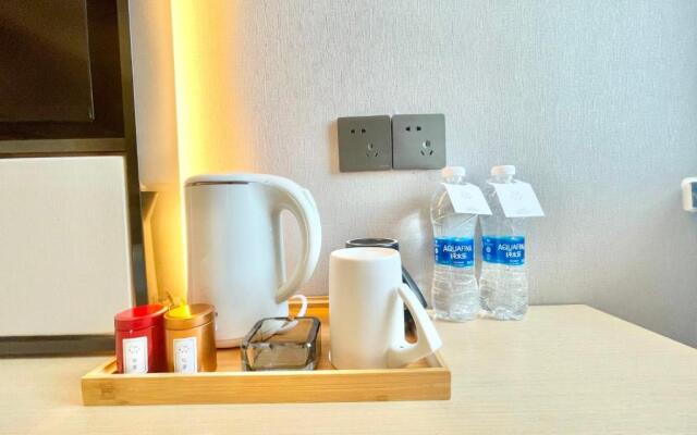 Vyluk Hotel