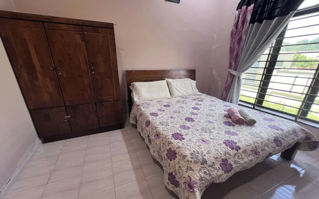 Nurbayu Villa (3 and 4 bedroom Villa) Kemaman