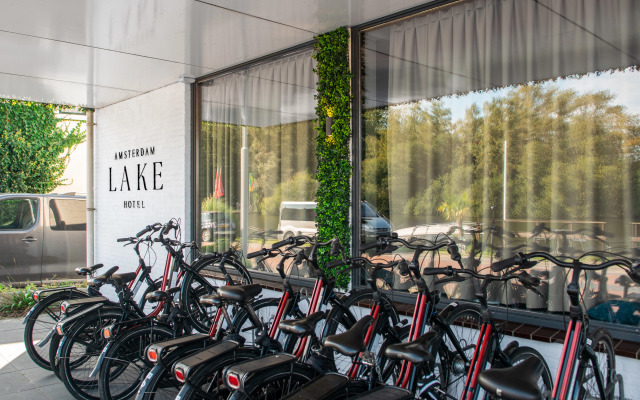 Amsterdam Lake Hotel