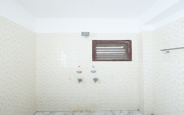 OYO 10606 Hotel Shriradha