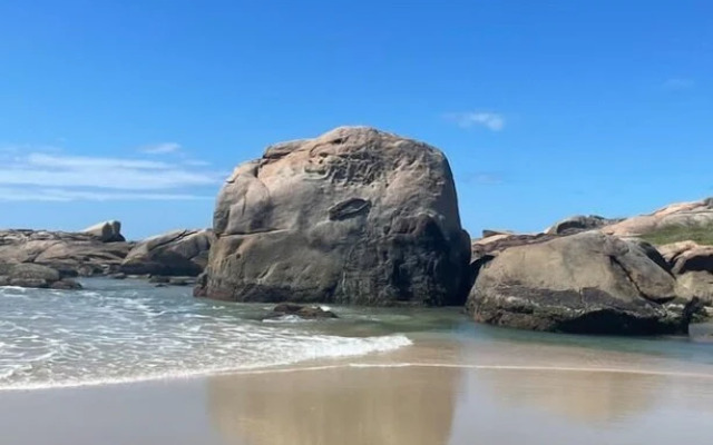 Pantai Karah Pousada