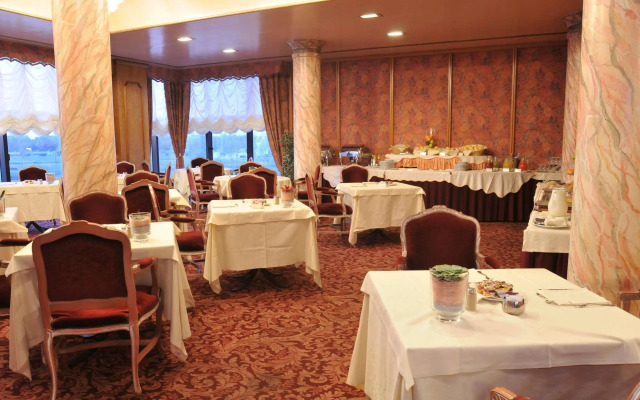 Moderno Hotel Roma