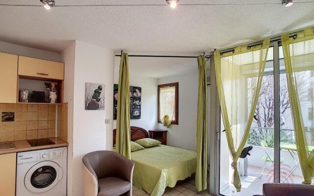 Appartement Lamalou-les-Bains, 1 pièce, 2 personnes - FR-1-451-102
