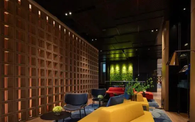 Hampton by Hilton Wuhan OVCEC