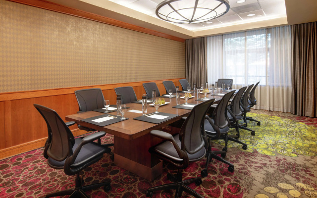DoubleTree Suites by Hilton Seattle Airport - Southcenter